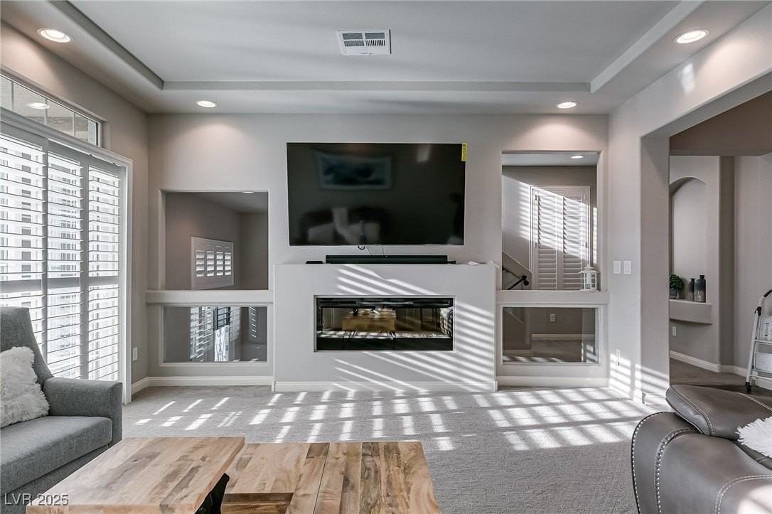 10072 Kangaroo Island Ct - Photo 5 of 40