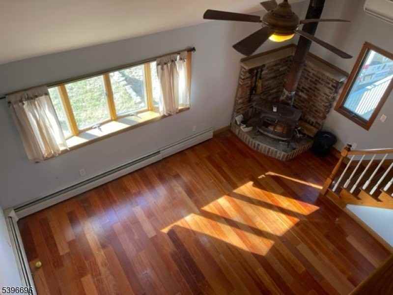 94 New York Ave - Photo 7 of 14