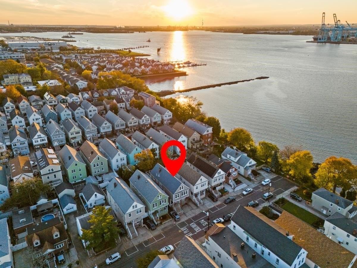 170 W 10th St #1 - Photo 3 of 19