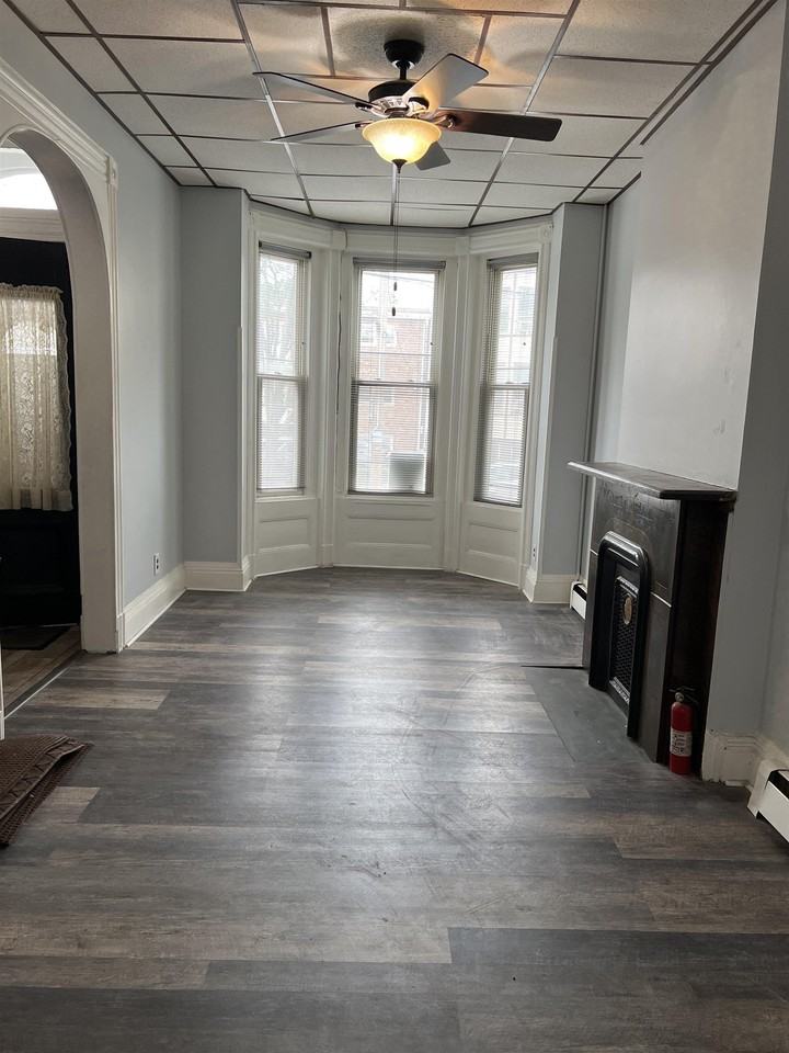 19 Glenwood Ave - Photo 6 of 17