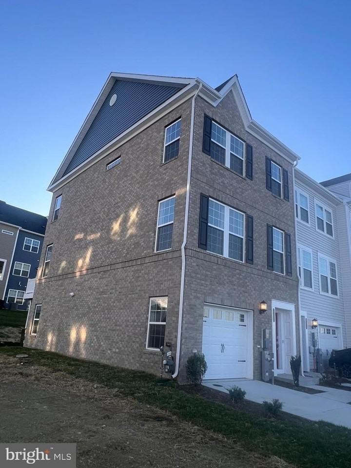 7551 Dundee Rd - Photo 2 of 19