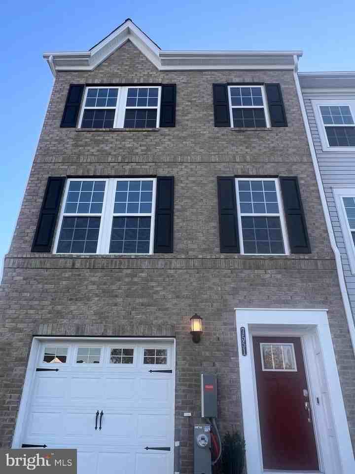 7551 Dundee Rd - Photo 4 of 19