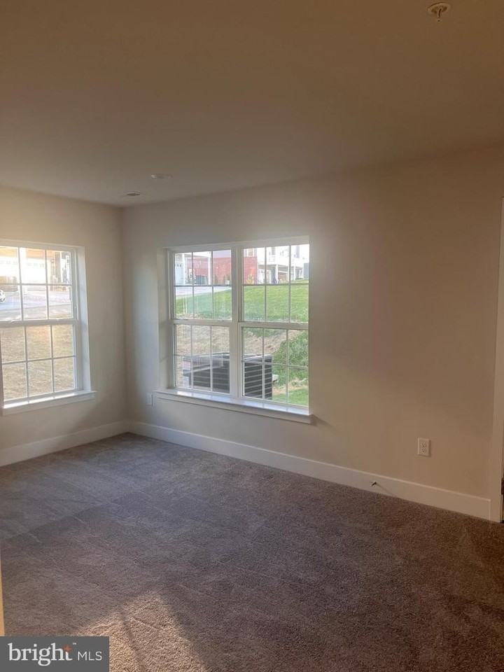 7551 Dundee Rd - Photo 7 of 19