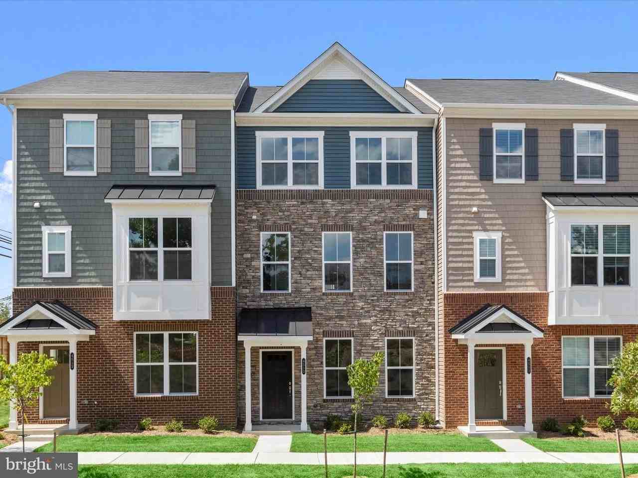 4513 Bathgate Ct - Photo 2 of 37