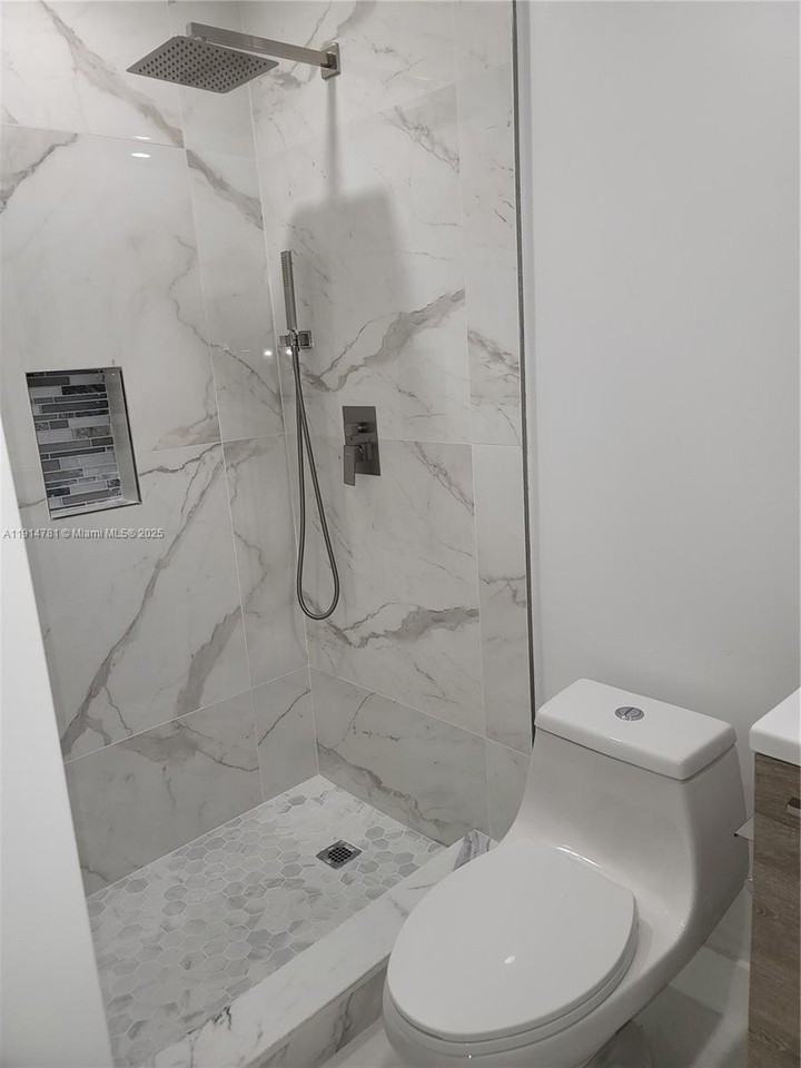 5651 Sw 109th Ct #0 - Photo 7 of 17