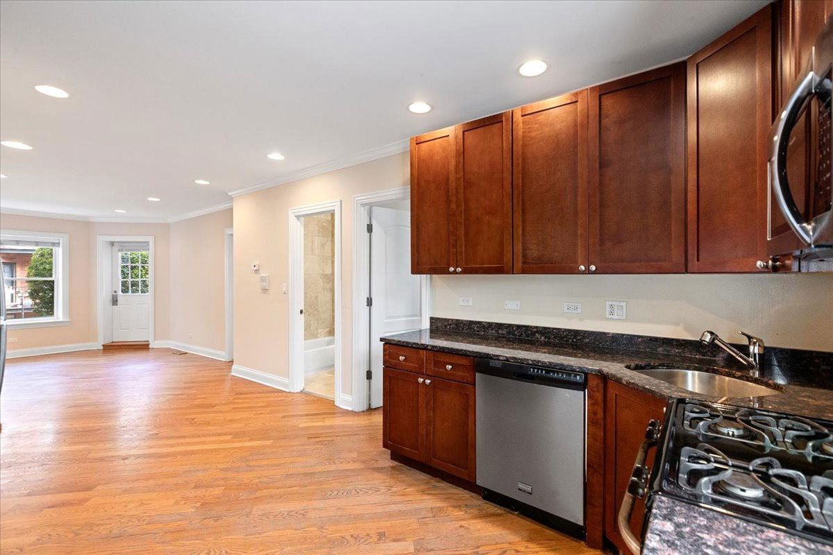 4016 N Central Park Ave #3