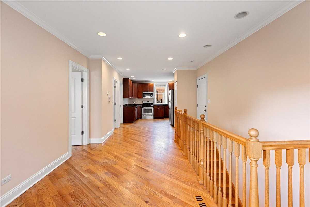 4016 N Central Park Ave #3 - Photo 6 of 8