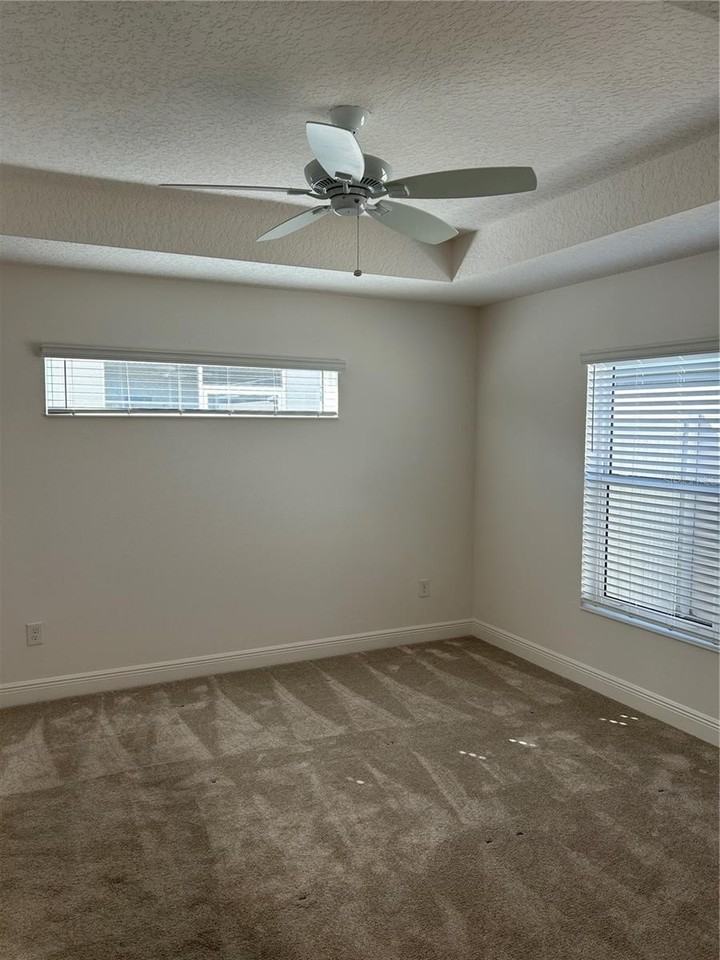 6986 Elaine Ct - Photo 6 of 12