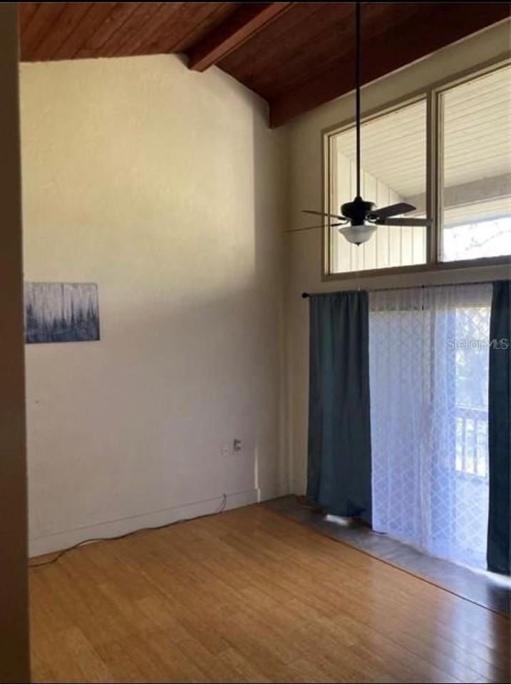 3317 Camelot Dr - Photo 6 of 9