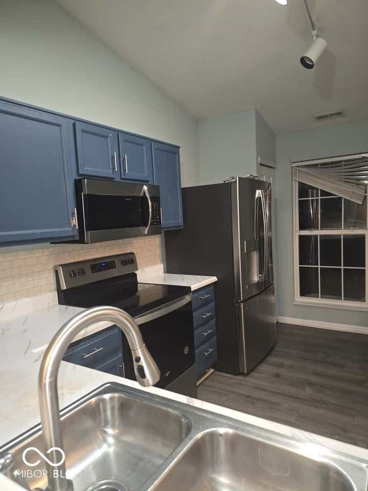 8209 Twin River Dr - Photo 6 of 16