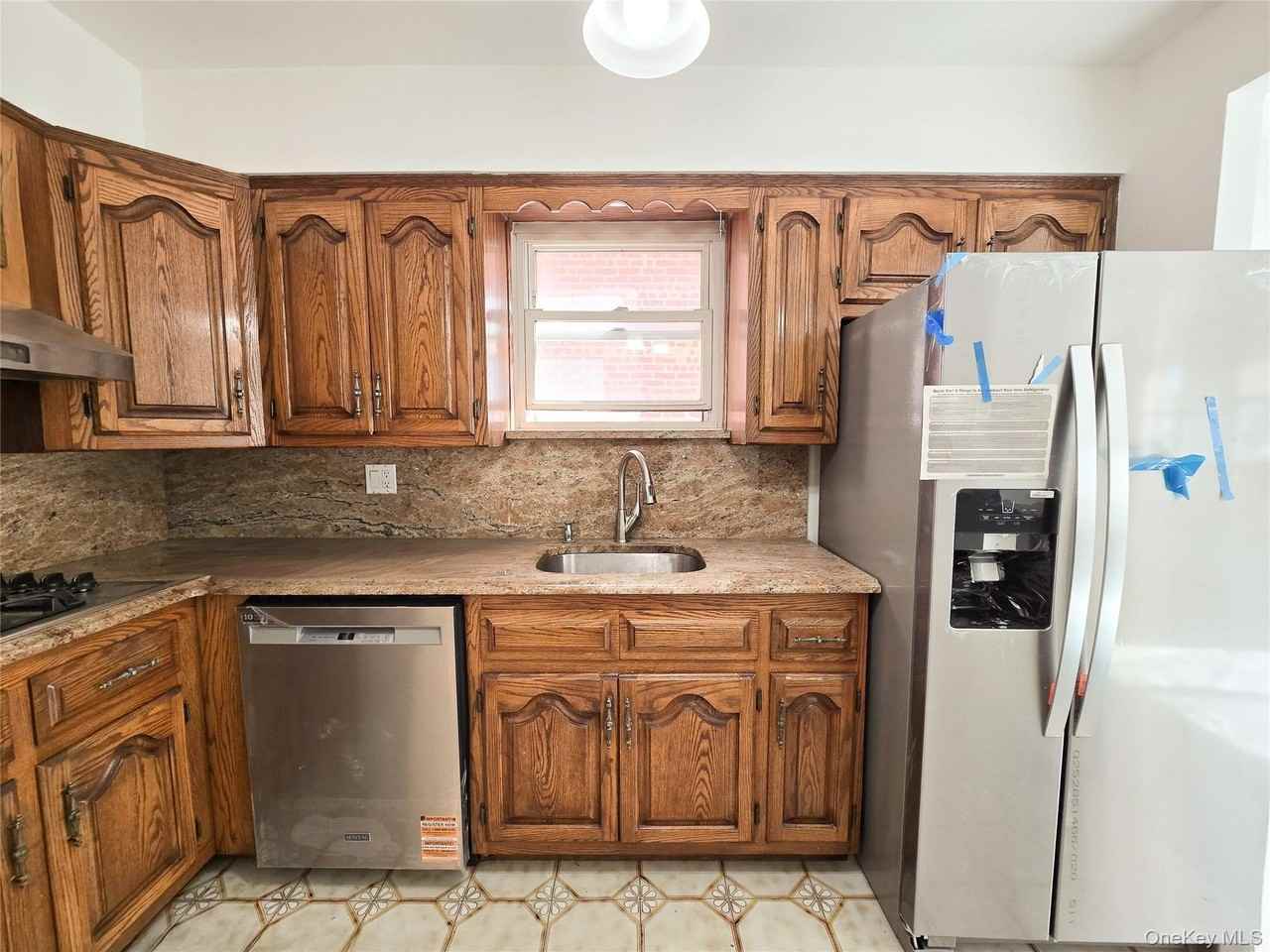 59-27 5927 Unit 2 71 Street unit: 2 #2 - Photo 4 of 18