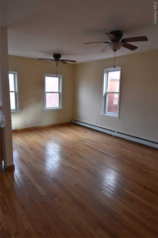 3260 85th St - Photo 2 of 10