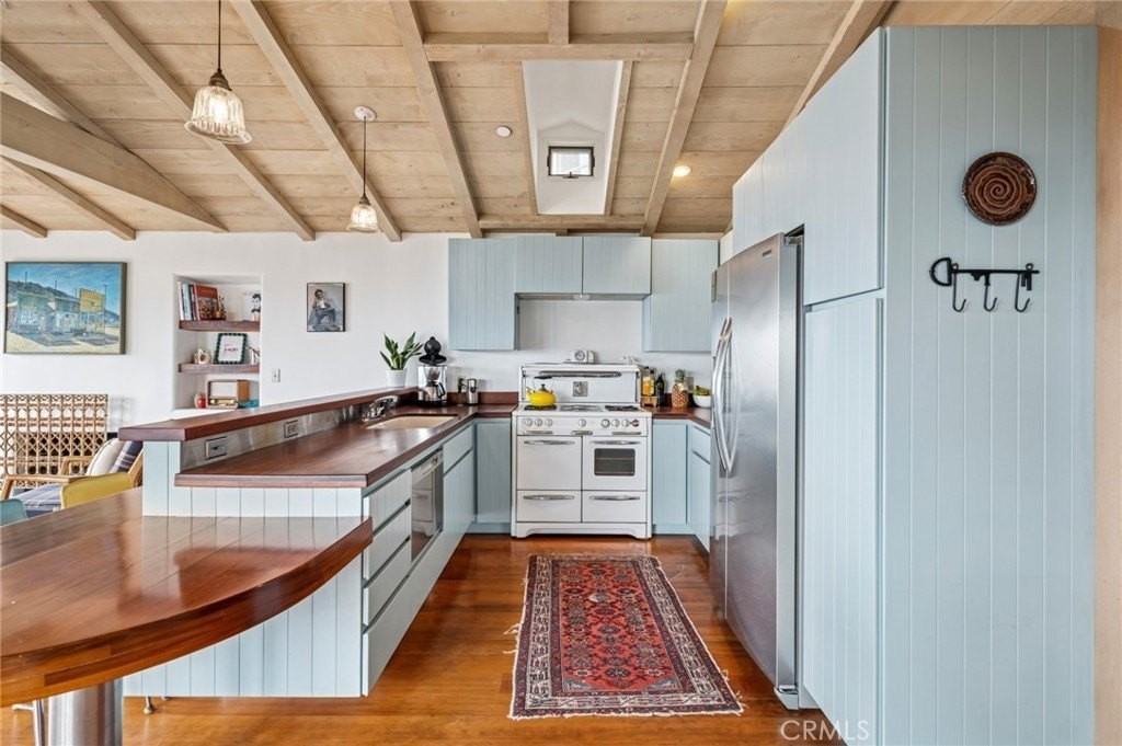 32036 Sunset Ave - Photo 5 of 12