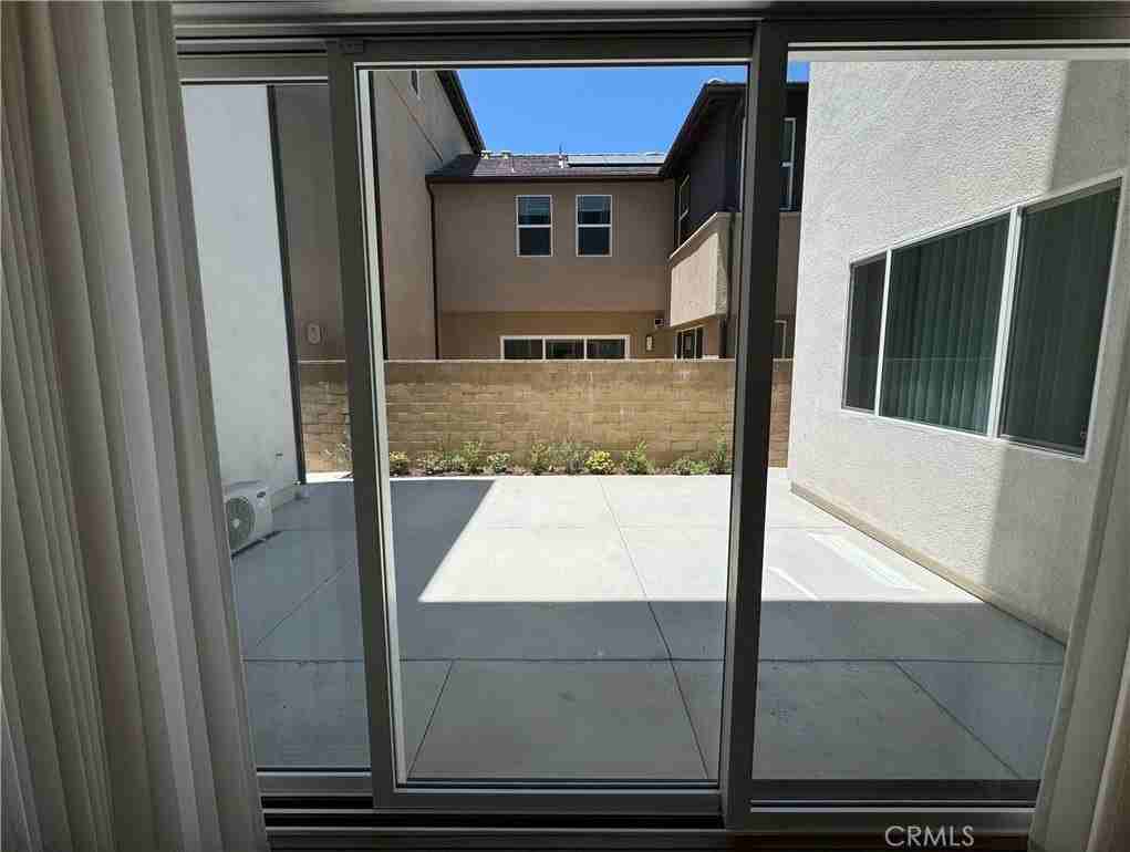 228 Knot - Photo 5 of 19