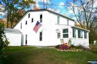 6 Bird Ln - Photo 1 of 1