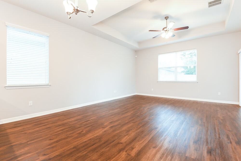 1119 Atlantic Ave - Photo 7 of 17