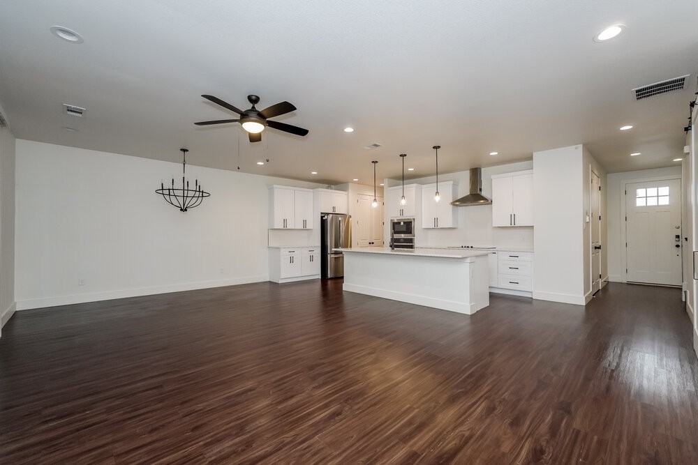 8585 Mulligan Pass - Photo 5 of 17