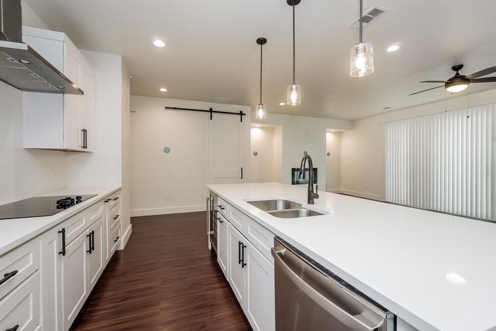 8585 Mulligan Pass - Photo 6 of 17