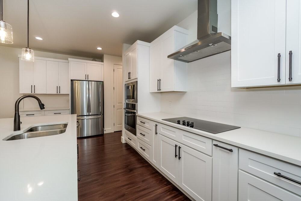 8585 Mulligan Pass - Photo 7 of 17