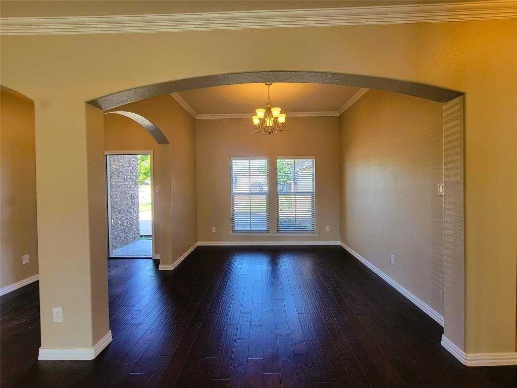 621 Marybeth Dr - Photo 5 of 25