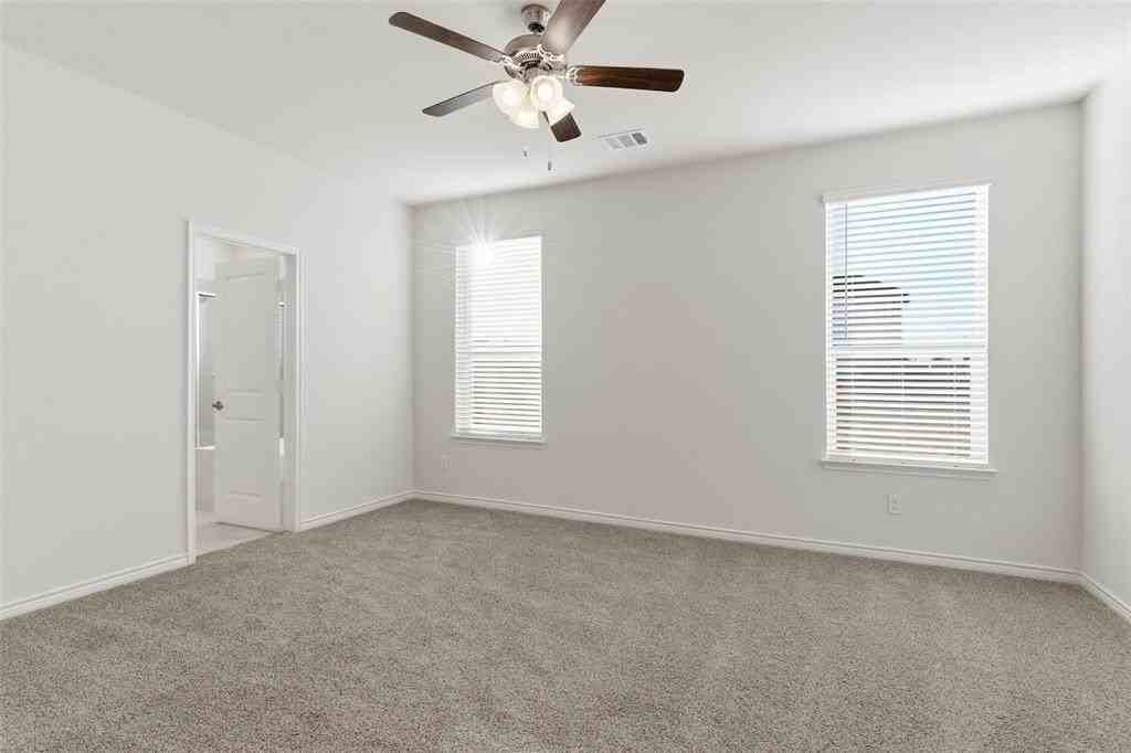 115 Sophie Dr - Photo 7 of 14