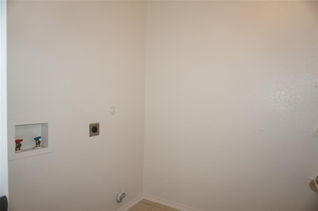 9012 Sun Haven Way - Photo 5 of 11