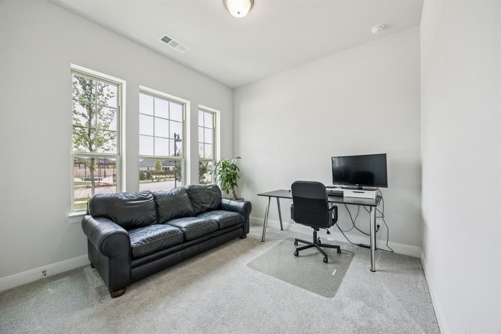 2600 Lafayette Dr - Photo 3 of 27