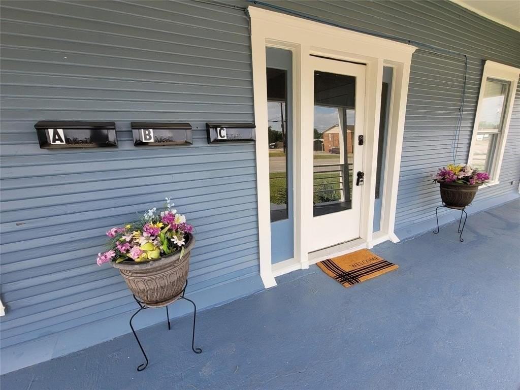 1103 E Moore Ave #1 - Photo 2 of 12