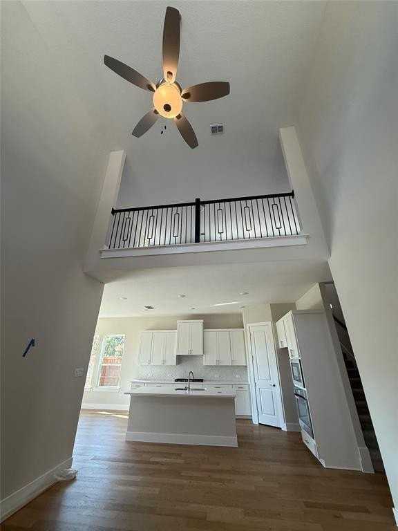 3060 Corvara Dr - Photo 4 of 28