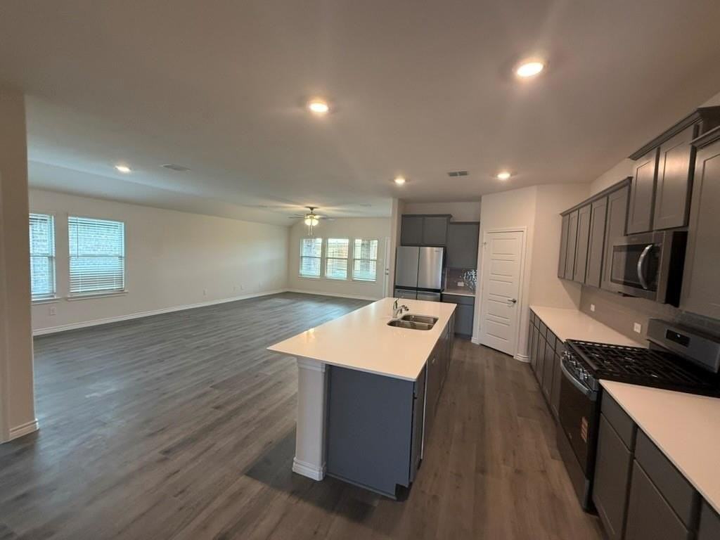 2051 Liberty Crossing Avenue - Photo 6 of 17