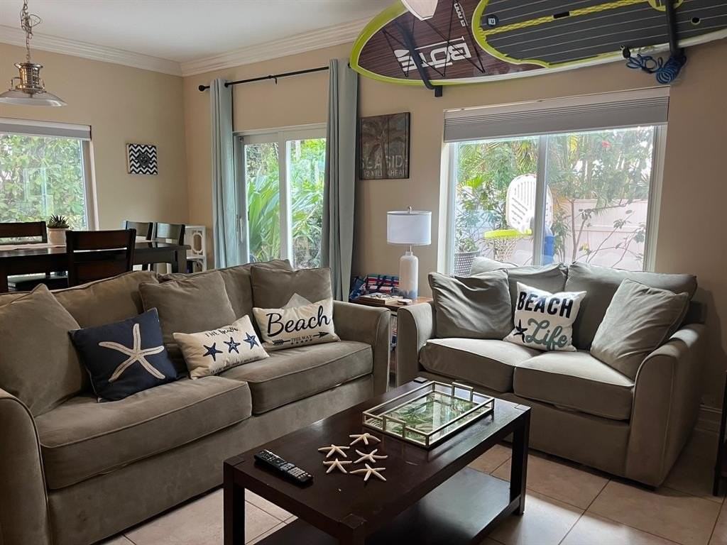 1948 Ne 2nd St - Photo 5 of 36