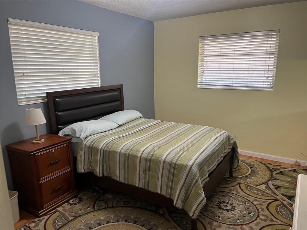 222 Ne 23rd Ave #2 - Photo 3 of 11