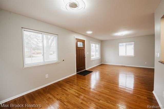 5528 Sunnycrest Dr - Photo 6 of 30