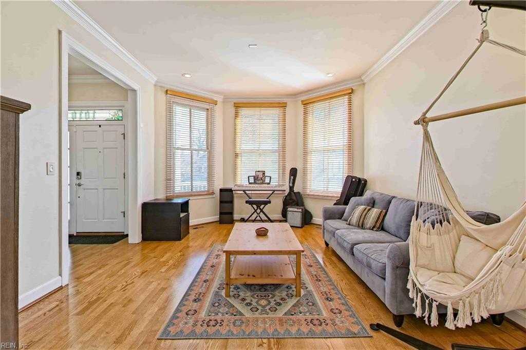 1010 Naval Ave - Photo 7 of 28