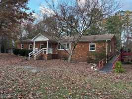 featured image of 7501 Rhodes Dr