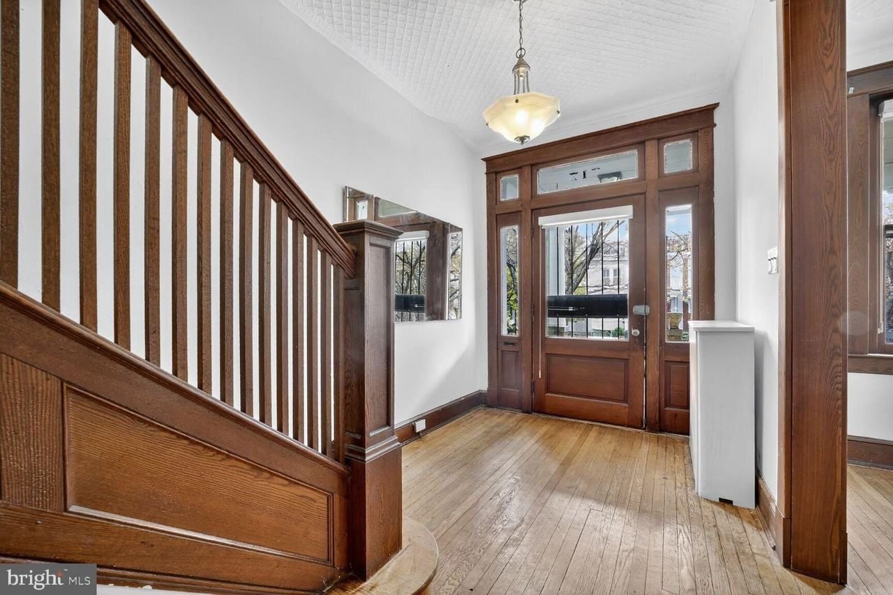 517 Quincy St Nw - Photo 3 of 20