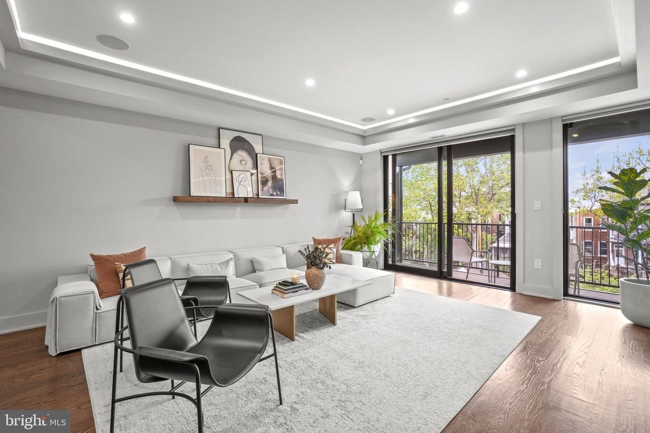 1201 Kenyon Street Northwest #5 - Photo 3 of 35