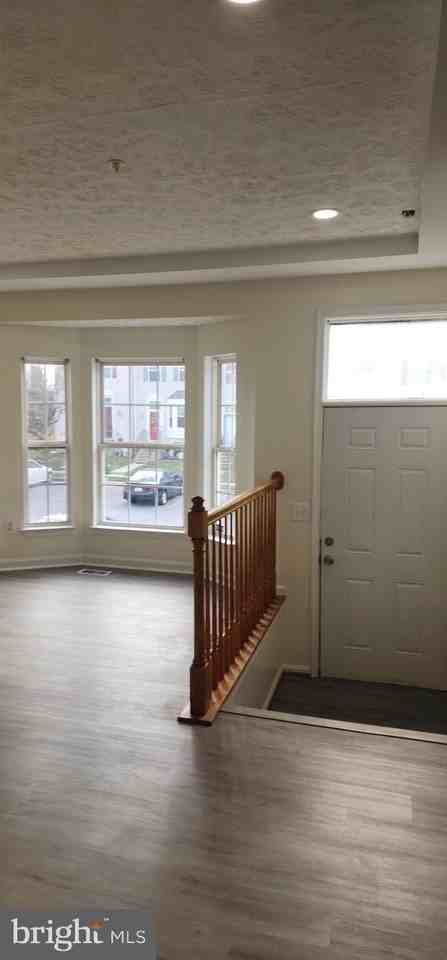 2710 Claybrooke Dr - Photo 2 of 12