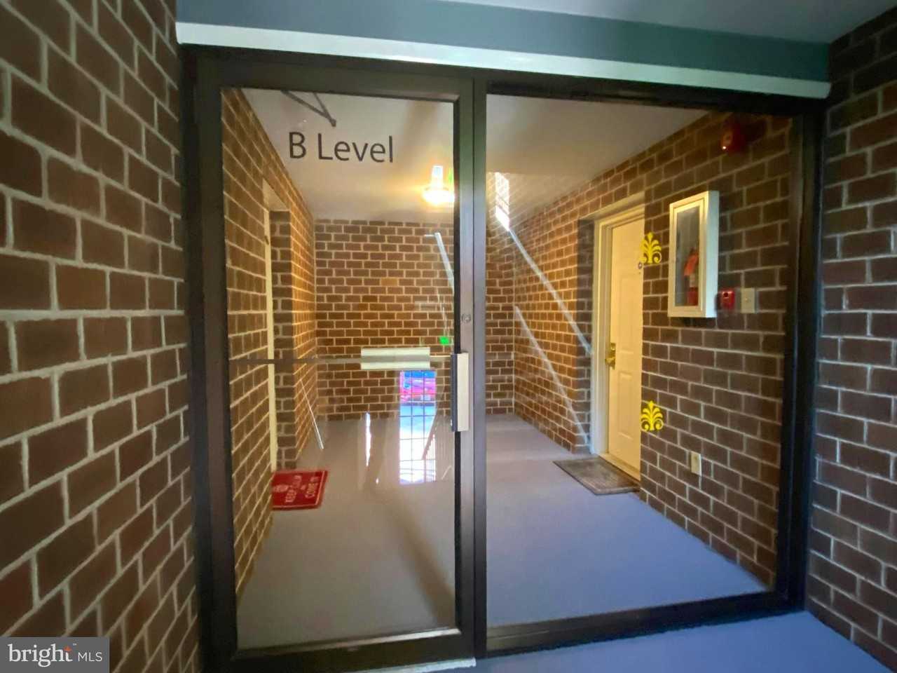 2109-B Woodbox Ln Unit 2109b #2109B - Photo 3 of 26