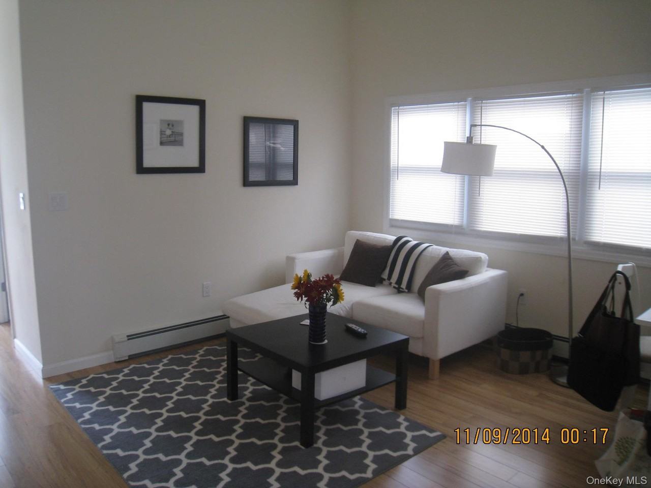 82 California St - Photo 2 of 15