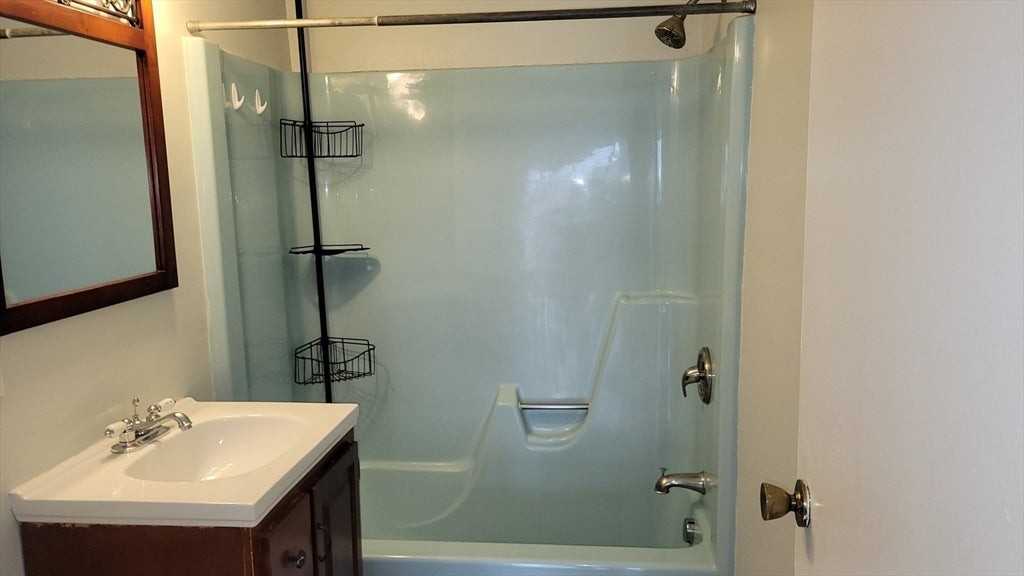 145 Pleasant St - Photo 6 of 11