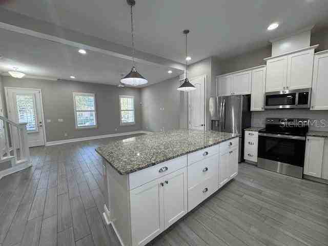 1363 Ponce Dr - Photo 6 of 26