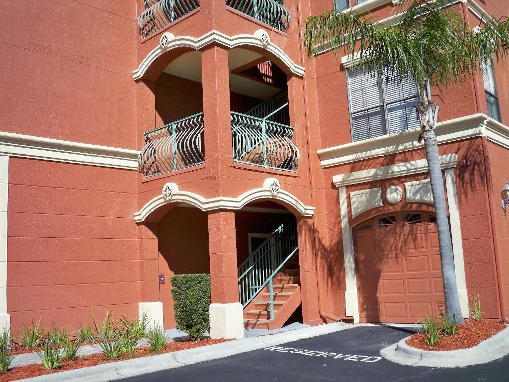 2709 Via Cipriani - Photo 2 of 14