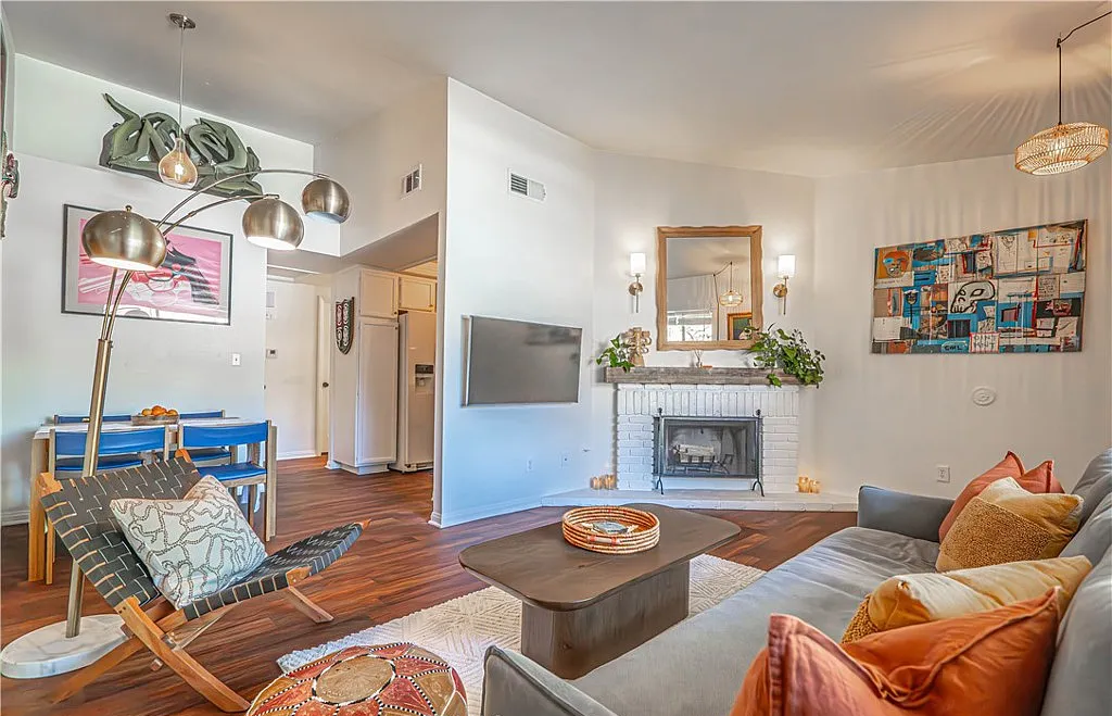 848 Woodland Ave - Photo 3 of 16