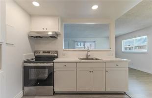 featured image of 1652 East Kingsley Avenue