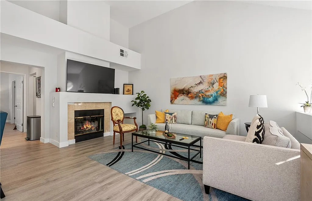 4240 Lost Hills Rd - Photo 3 of 15