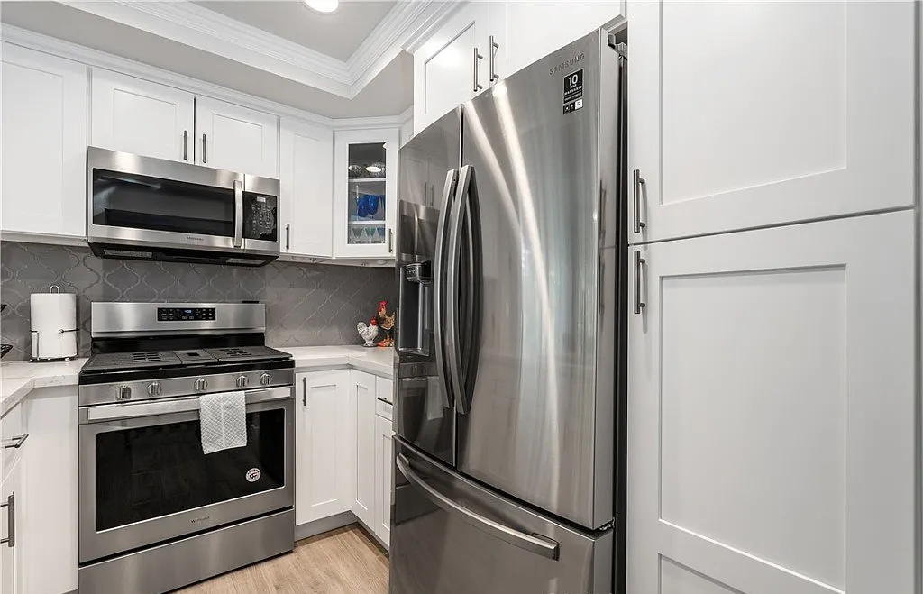 4240 Lost Hills Rd - Photo 5 of 15