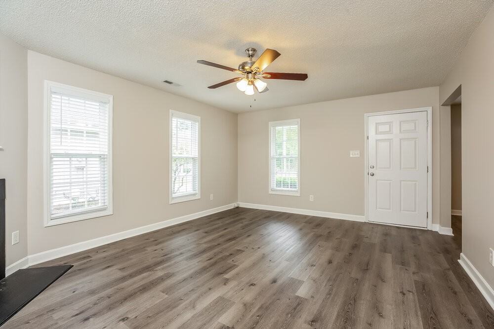 5640 Tealbrook Dr - Photo 6 of 16