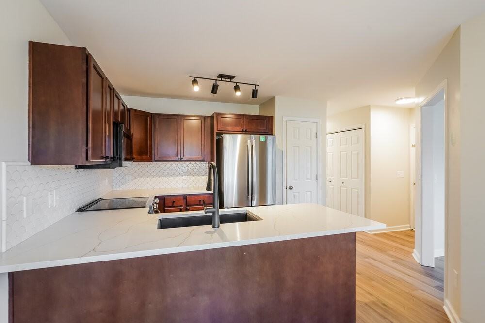 125 Summerlake Pl - Photo 7 of 17