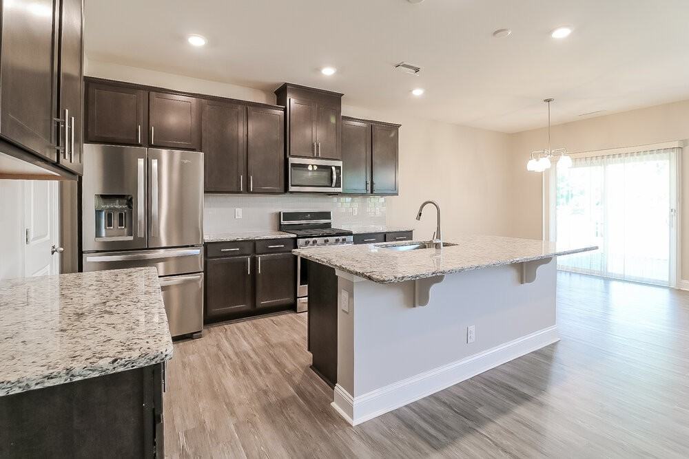 231 Pilsen Dr - Photo 7 of 17